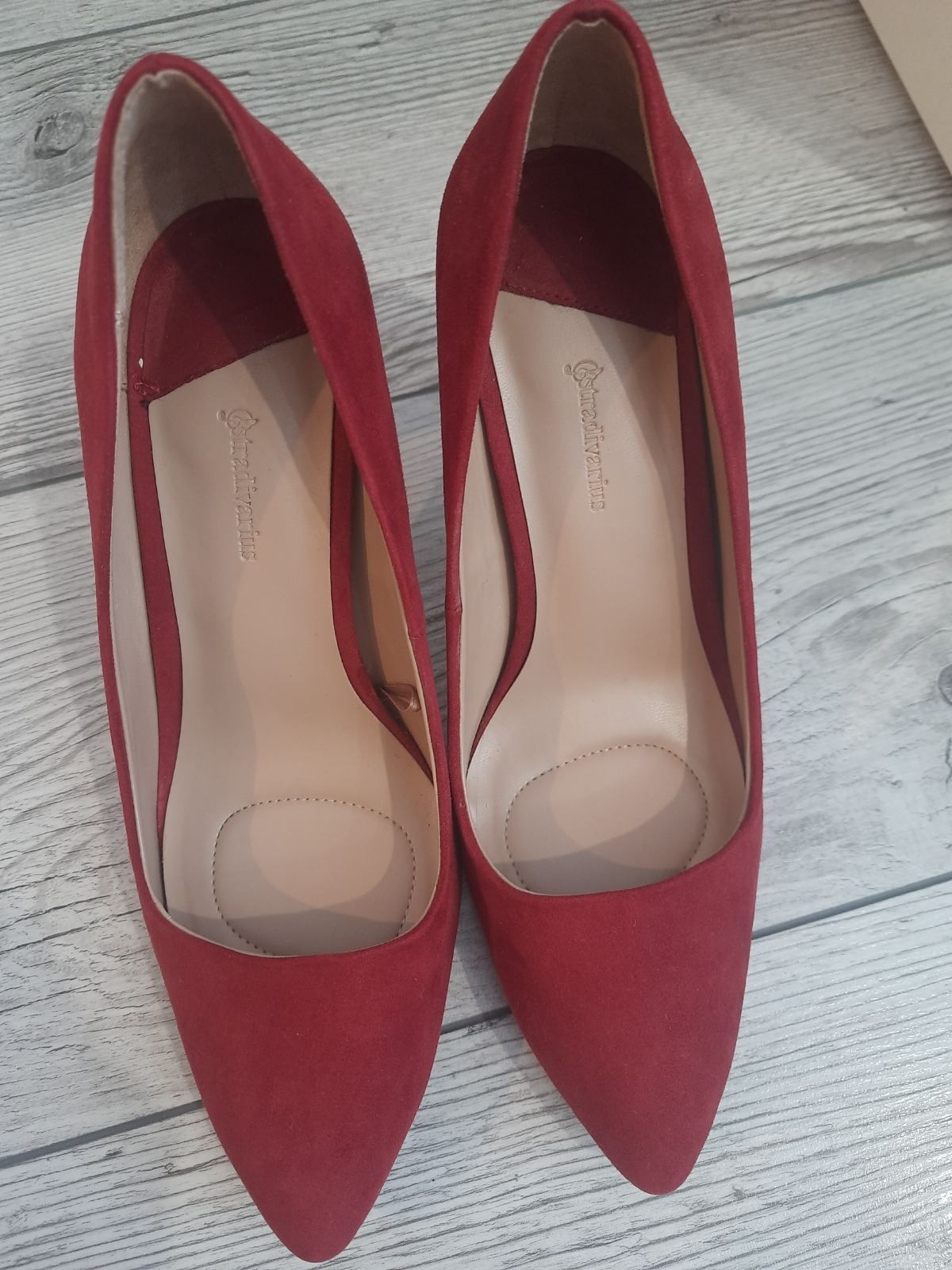 Червоні туфлі човники Stradivarius 37p