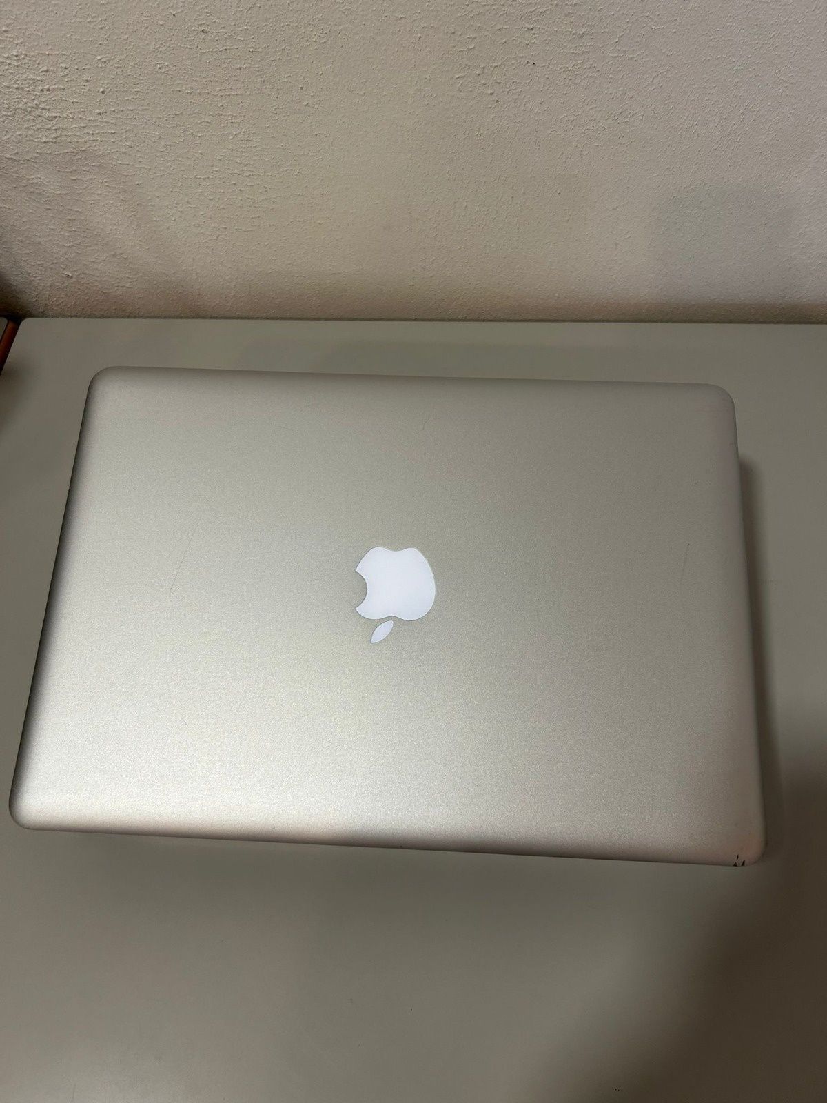 Apple MacBook Pro - Impecável a funcionar 100%

Escolher Categori