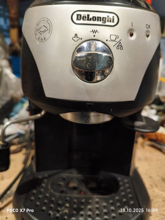 DeLonghi ec221.B Ekspres kolbowy