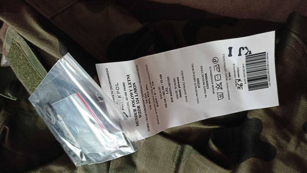 Mundur wojskowy polowy