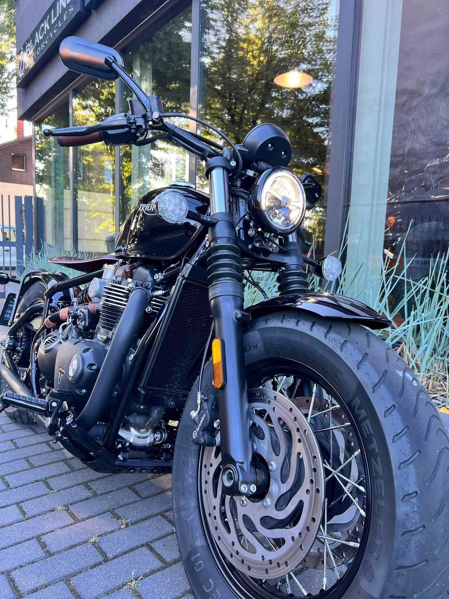 Triumph Bonneville Bobber Black 2020 Polski salon