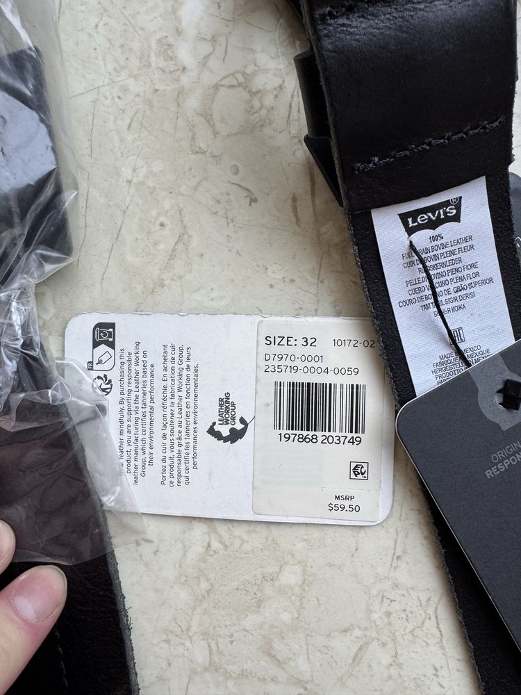 Чоловічий шкіряний ремінь Levi’s Premium, чорний, 95 см