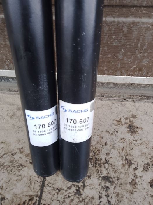 Стойки амортизаторы ваз lada (vaz) (lada) 2108 2109 2113 2114 2115