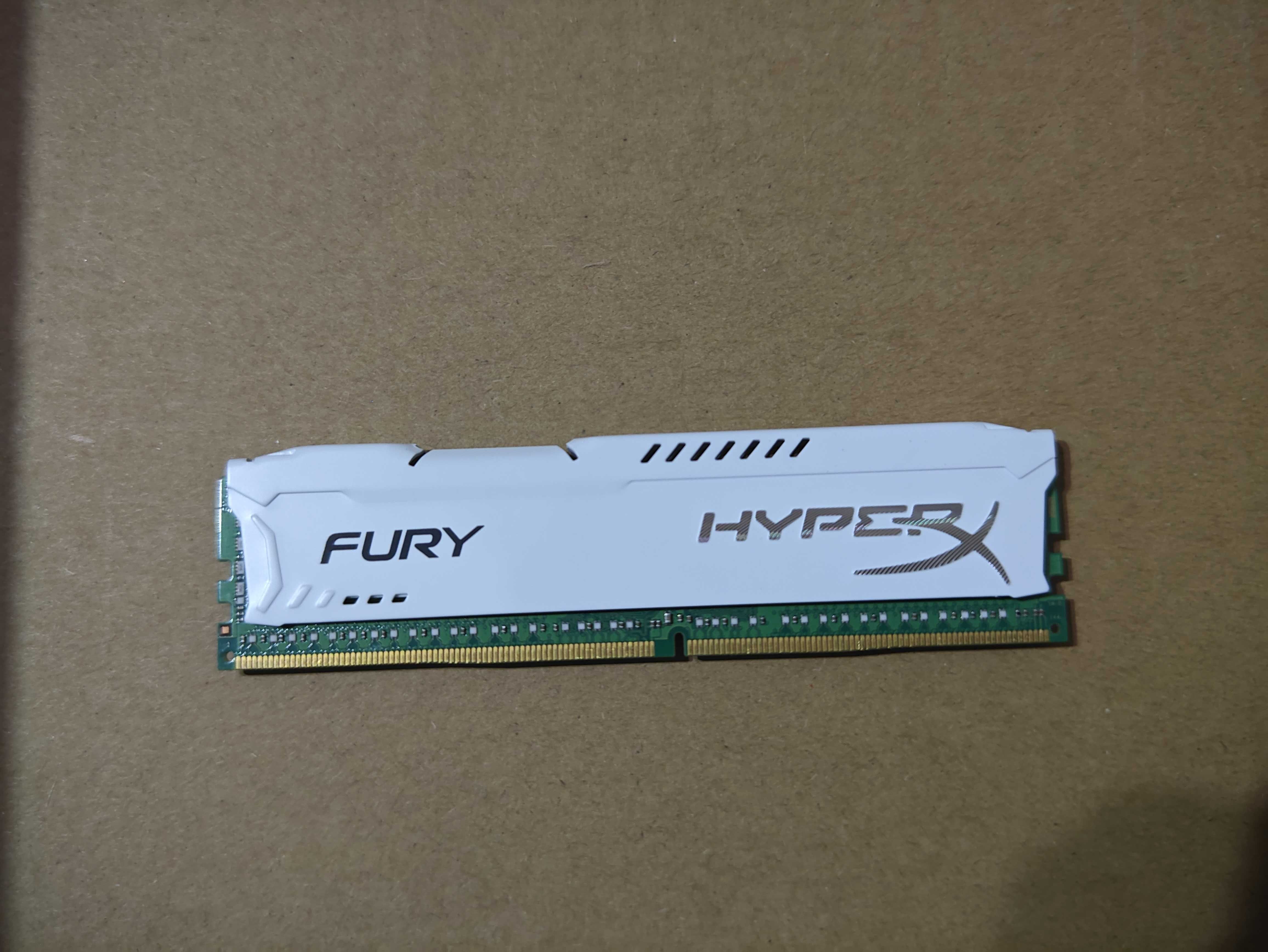 Радиатор Fury HyperX для оперативной памяти белый