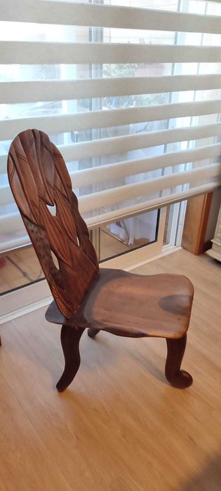 Cadeira africana de 3 pés