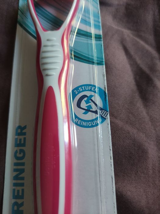 Очиститель языка. Dontodent. Zungenreiniger, Германия