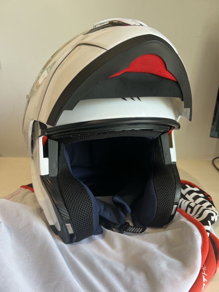 Capacete modular em excelente estado