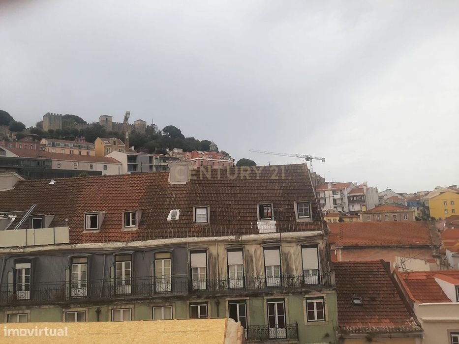 T2 Remodelado para Arrendamento – Mouraria, junto ao Miradouro da Graç