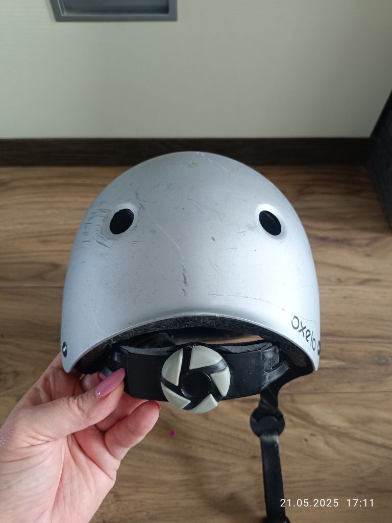 Kask rower, deskorolka, hulajnoga Oxelo S 50-54 cm

Sprzedaje kask OXE
