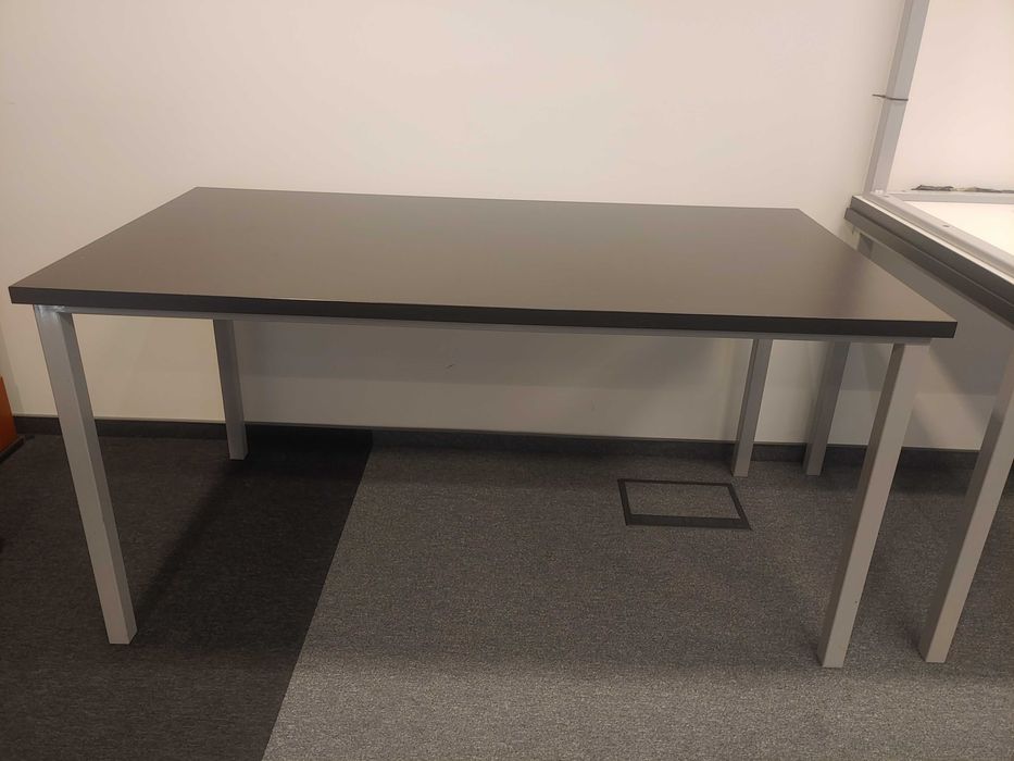 Biurka/stoły biurowe 150/75cm oraz 140/75cm