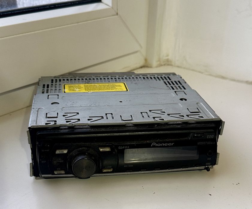 Radio samochodowe pioneer deh 1000e