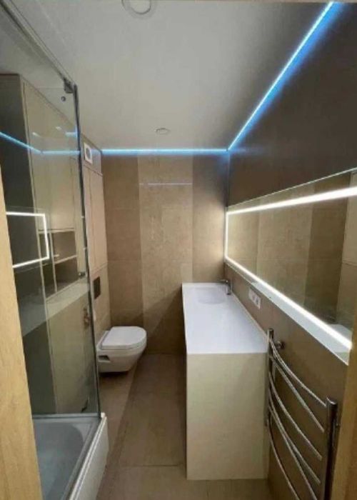 Продам затишну 3к.квартиру, після капремонту, недорого.