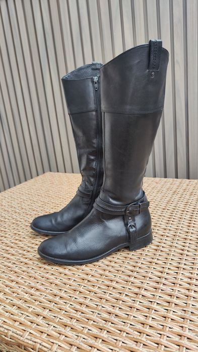 Wysokie czarne kozaki skórzane Aldo 39 klamerka