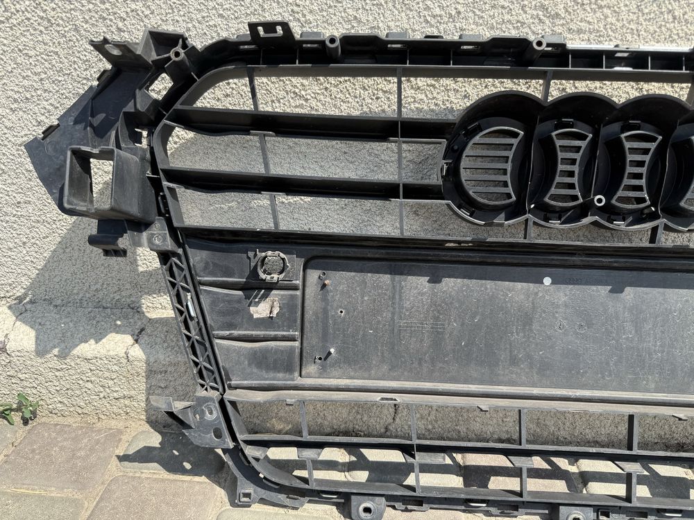 Решітка Audi A4 B8 rest