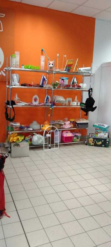 Sklep Lokal z Odzieżą Używaną Second Hand Lumpeks Radomsko 200m2