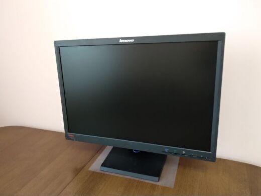 Монитор Lenovo ThinkVision 22", монитор для компьютера/работы и отдыха