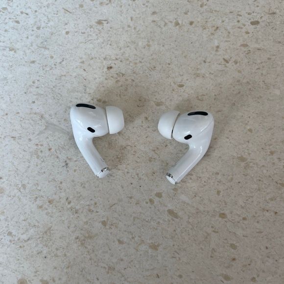 AirPods 2 pro (1st generation) обмін або продаж