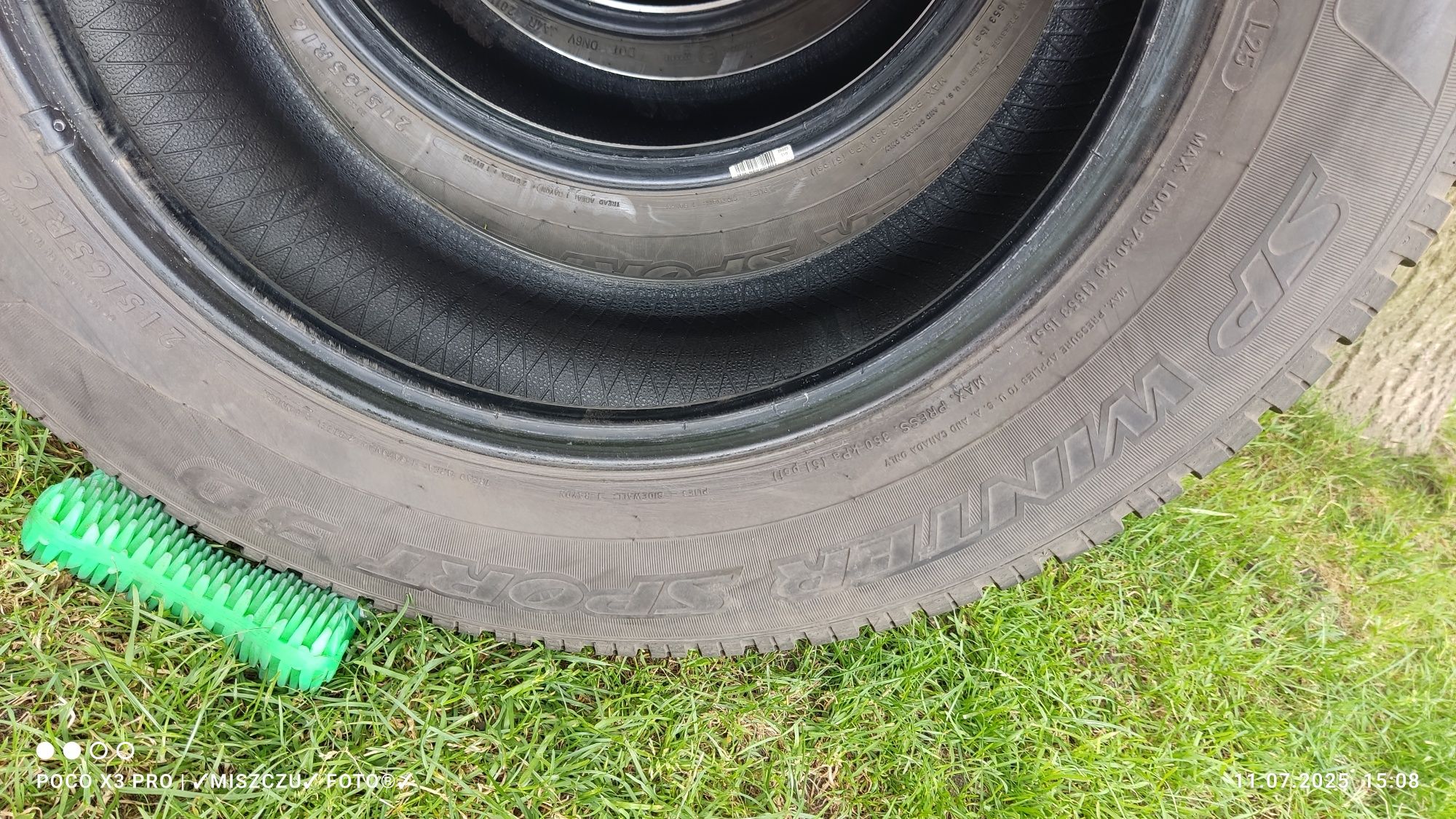 Sprzedam opony zimowe 215/65/R16