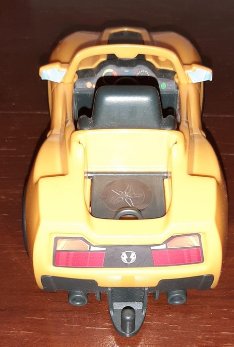 Dois carros pvc  cada 5€