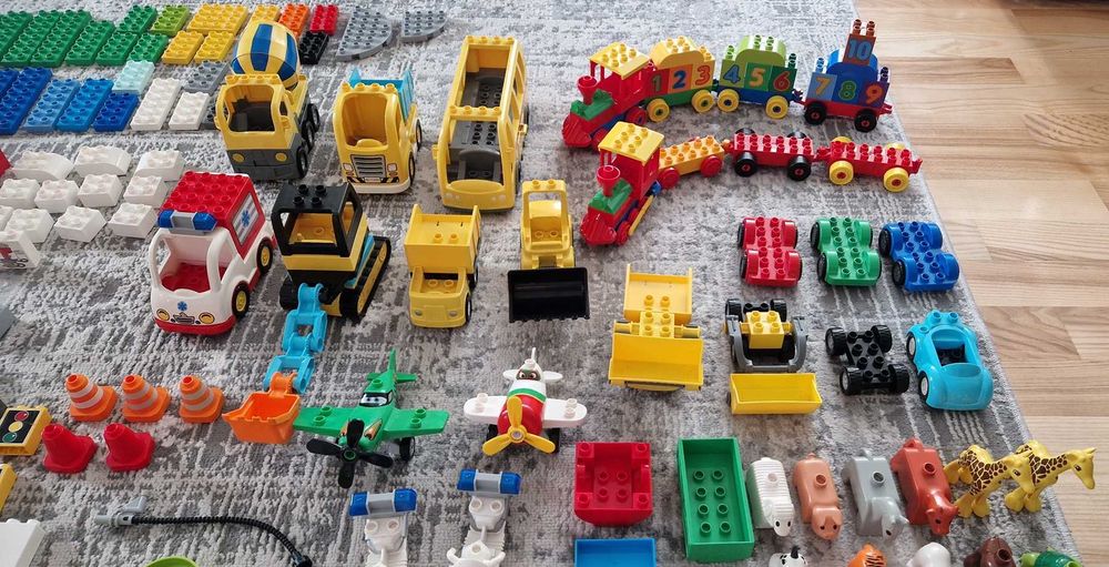 LEGO Duplo, ok. 400 elementów