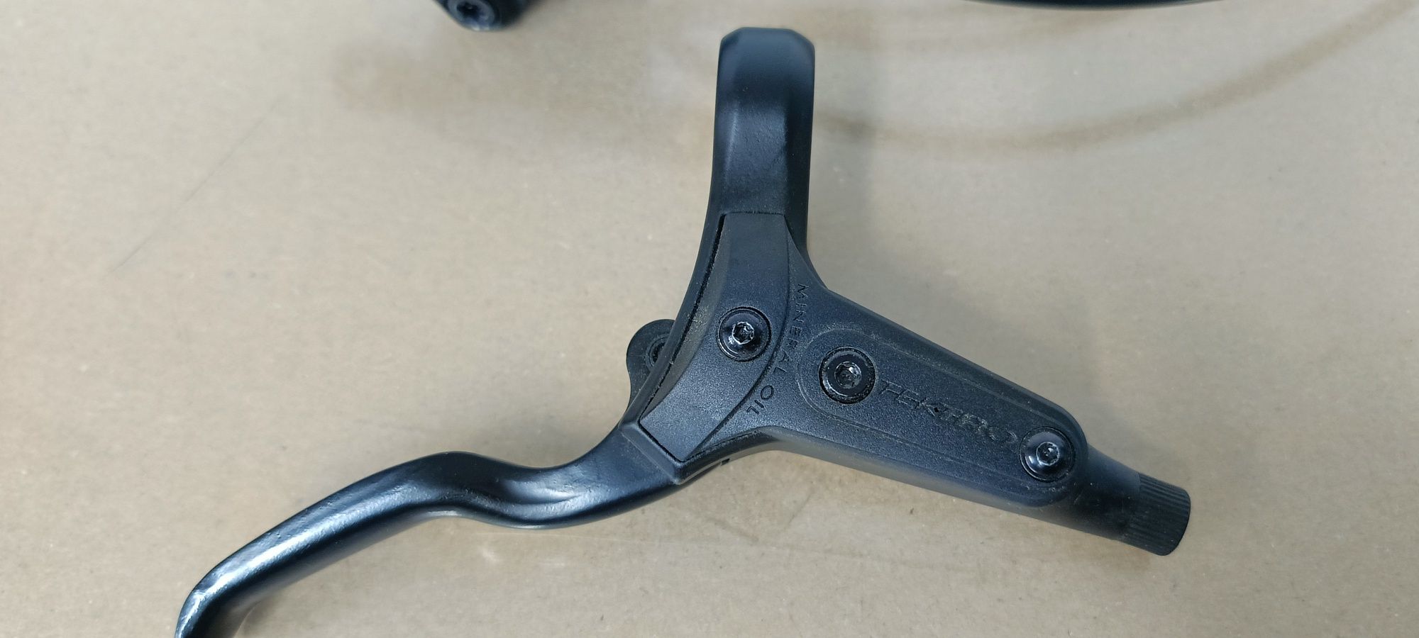 Hamulec hydrauliczny Tektro tył M275