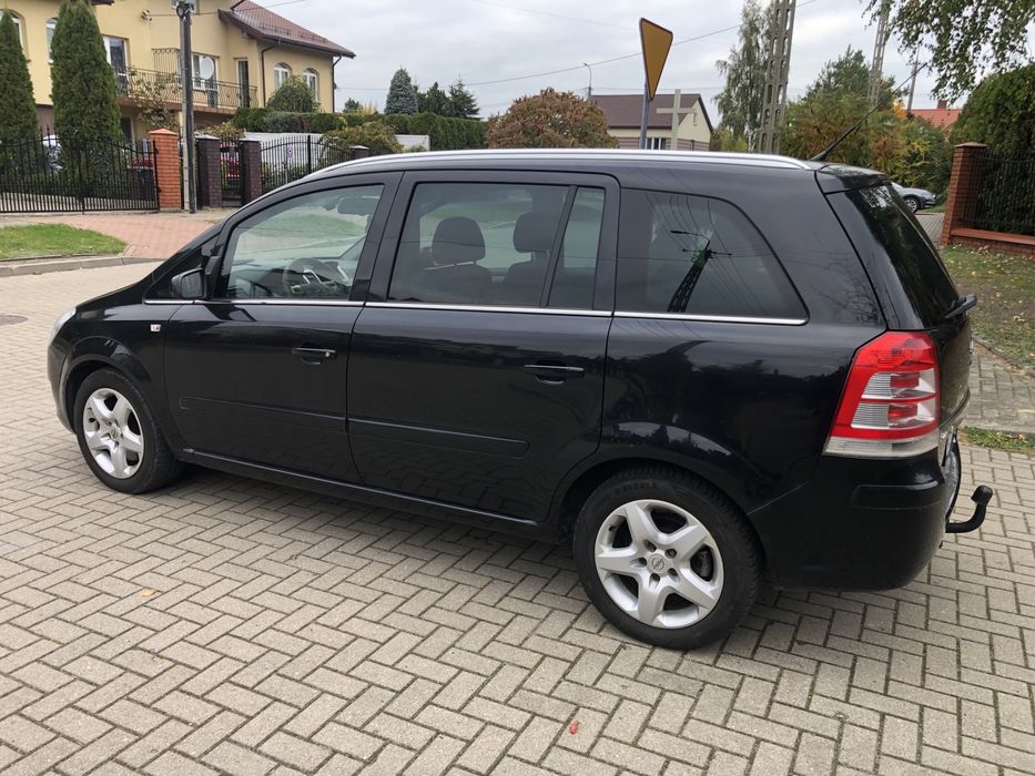 OPEL ZAFIRA LIFT 1,9 150KM Bardzo Ładna // Zarejestrowana