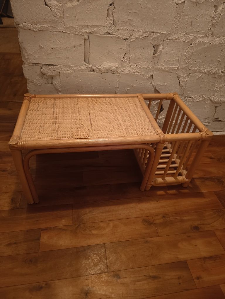 Gazetnik bambusowy/stolik. .