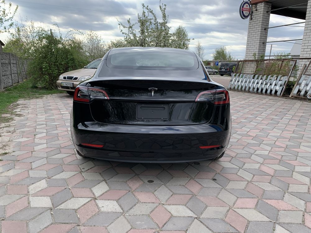 Tesla Model 3 07/23р Пробіг 123км