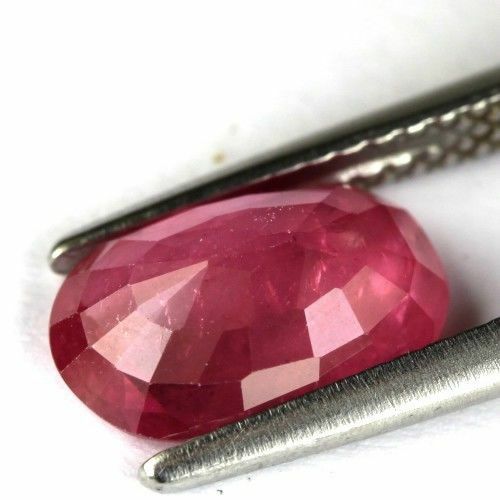 Rubin Naturalny - na złoty pierścionek , sygnet  -  2,3 ct.