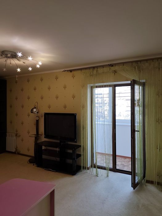 Сдам 2 х к.кв.на Космосе