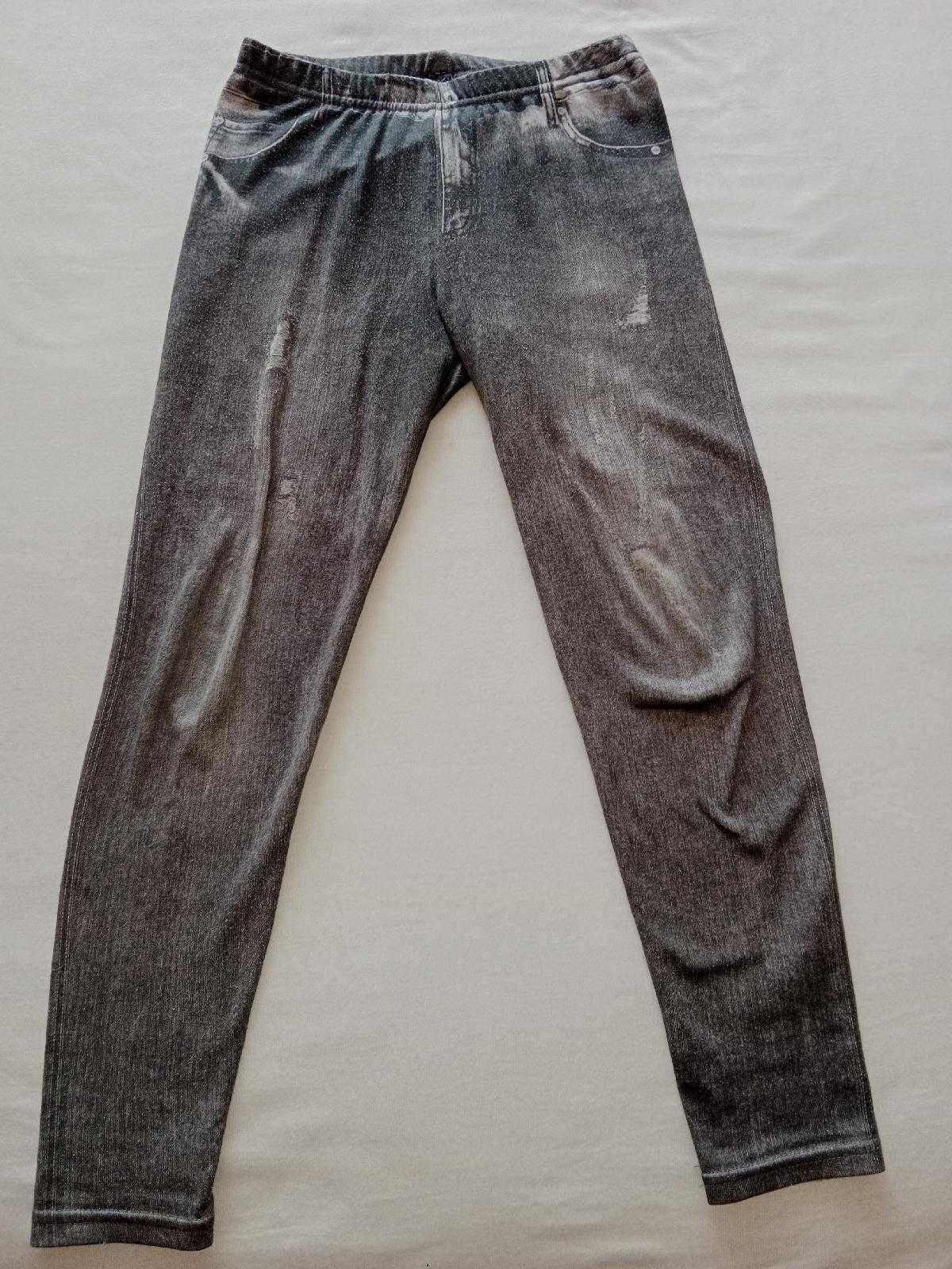 Używane duże spodnie legginsy wzór jak jeans rozmiar 110/116 tanio