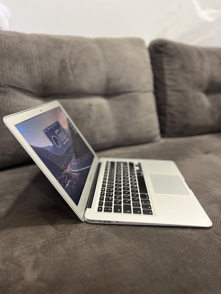 Apple Macbook air 13 2015 8/256 intel core i5 макбук