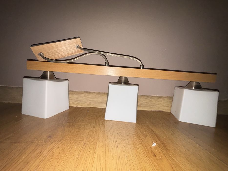 Lapma sufitowa biała