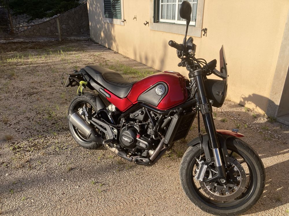 Benelli Leoncino 500