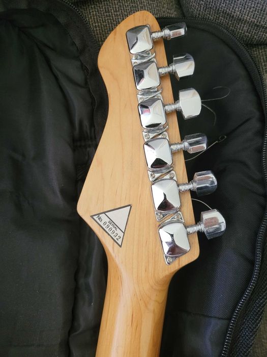 Guitarra Rockwood LX90L