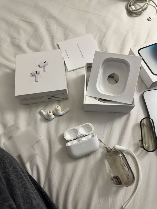 AirPods Pro 2, originais e sem defeitos.