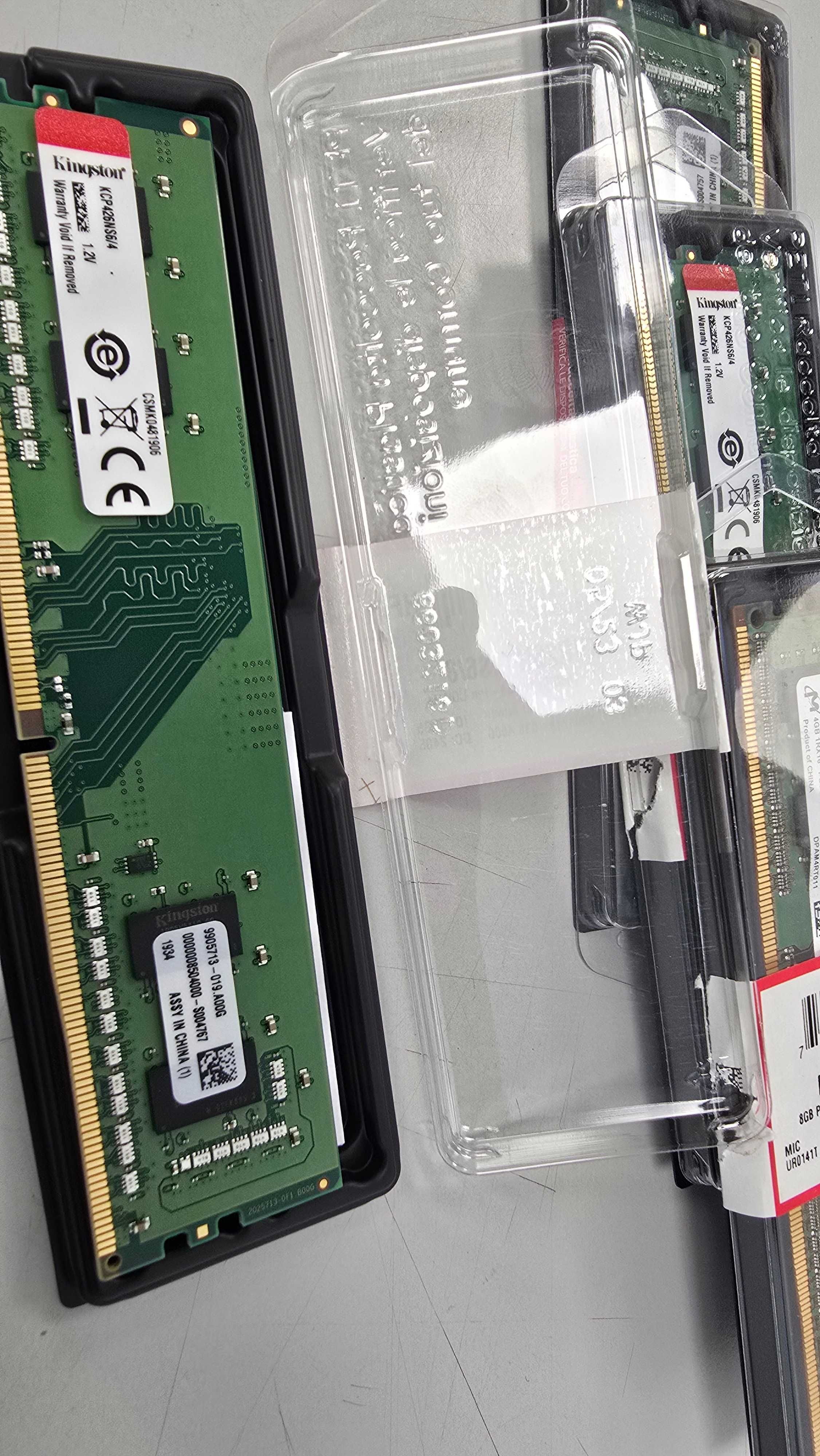 memória DDR4 Kingston 4GB