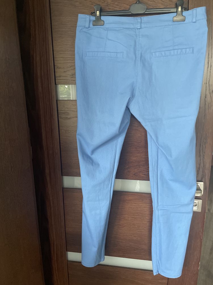 Spodnie damskie r. 44 jeans niebieskie jak nowe