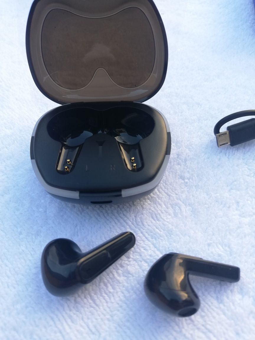 Auriculares In ear P60 pro NOVOS