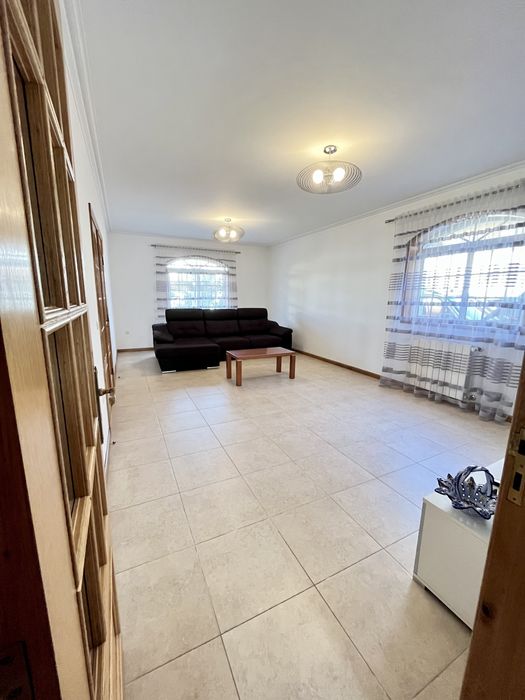 Excelente moradia T4+1