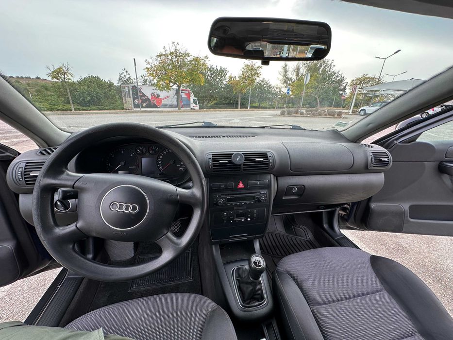 Audi A3 8L 1.9 TDI 130 CV Hatchback 6 velocidades 2001/08 324.000KM