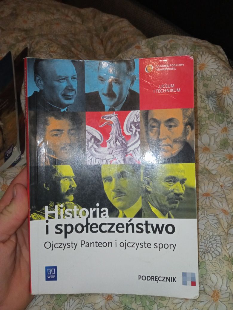 Podręcznik Historia i społeczeństwo Ojczysty Panteon i ojczyste spory