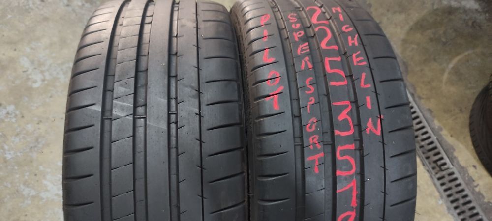 Pneus 225/35/18 Michelin semi novos