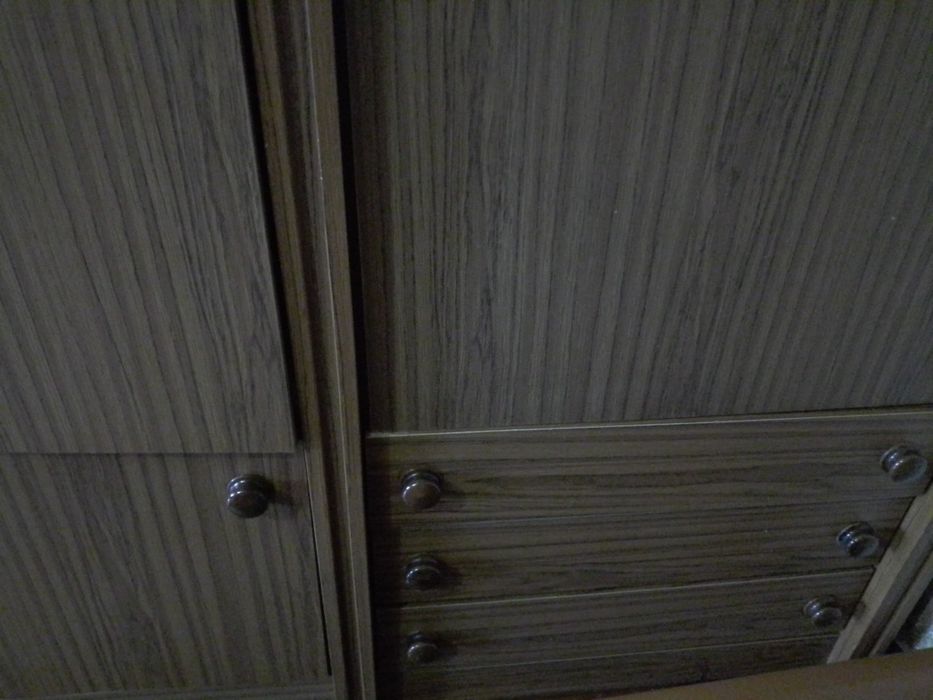 Продам гарнитур  в залу