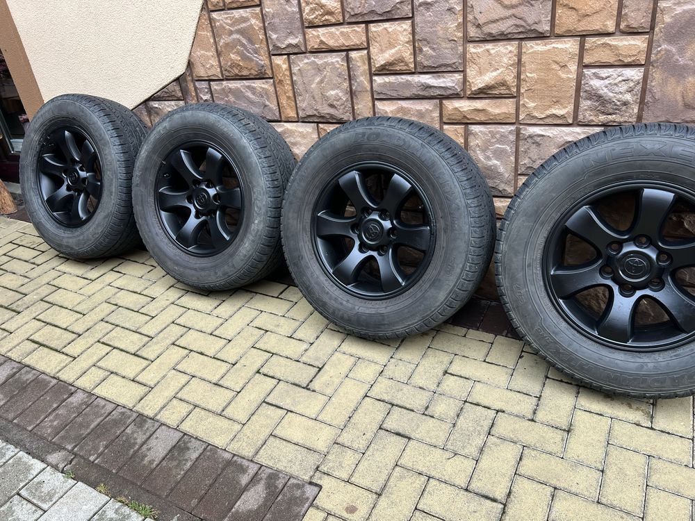 Sprzedam alufelgi wraz z oponami z Toyoty Lamd Cruiser