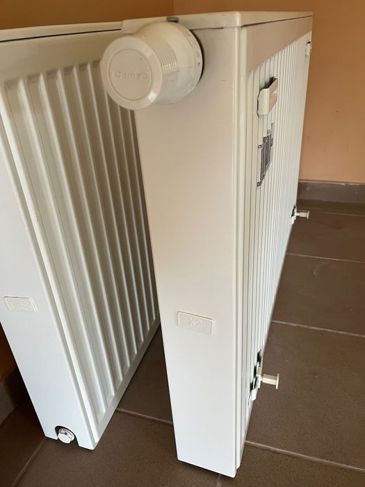 Grzejnik płytowy therm-x2 KERMI V22 900x600x100 dolny prawy JAK NOWY!