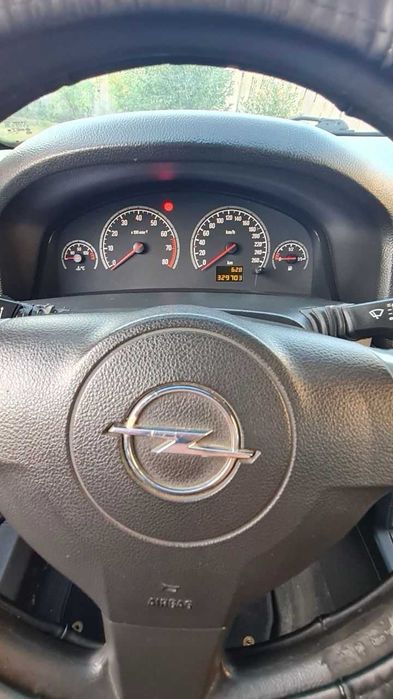 OPEL Vectra C 2006 2.2 бензин