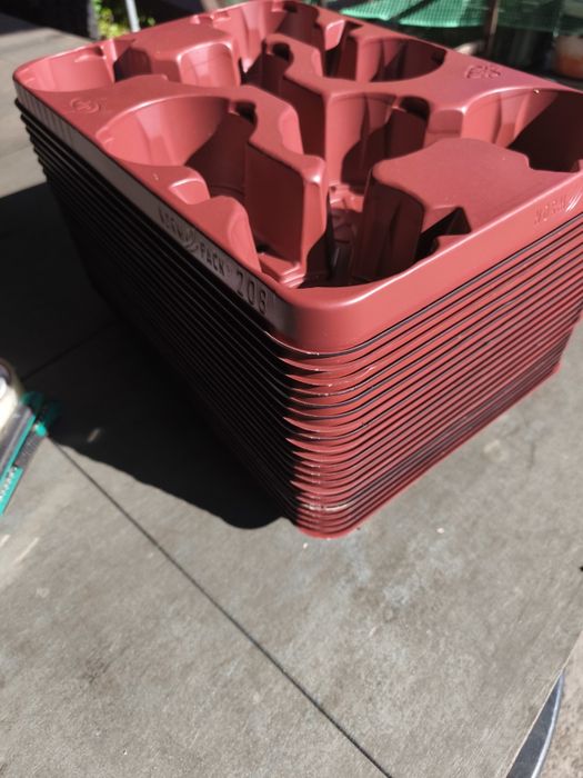 Paletki transportowe do doniczek