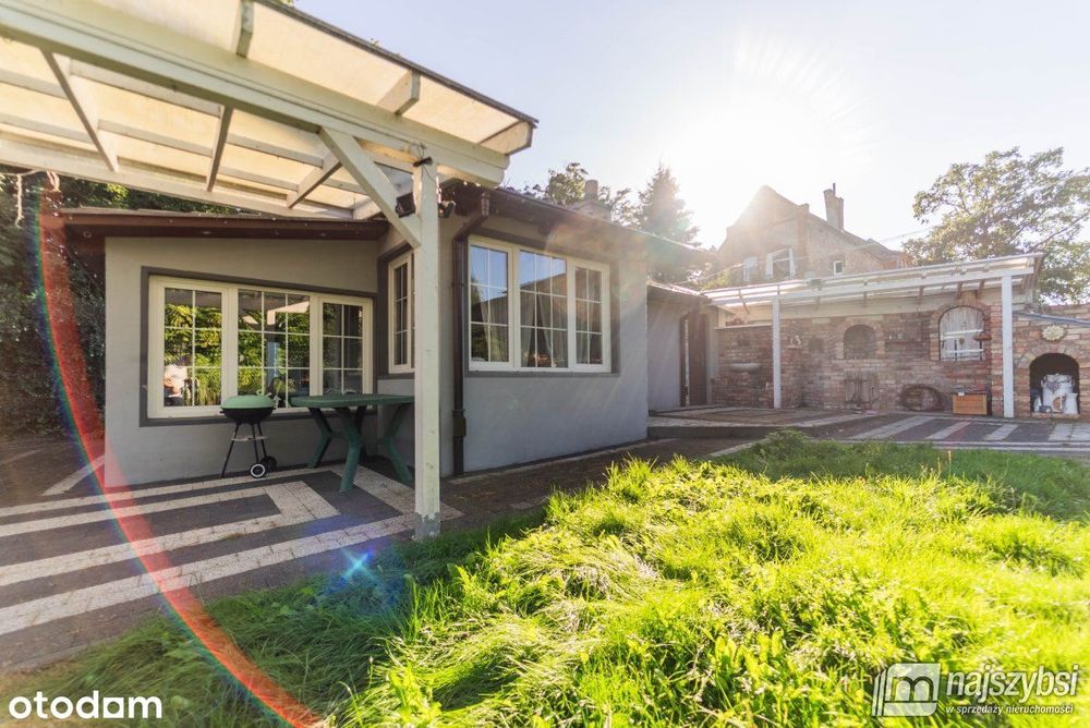 Uroczy dom całoroczny nad rzeką Dziwną