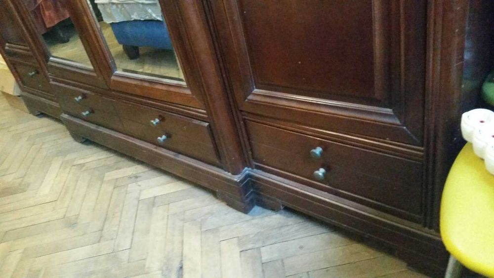 Продається. Румунська шафа Elegance
